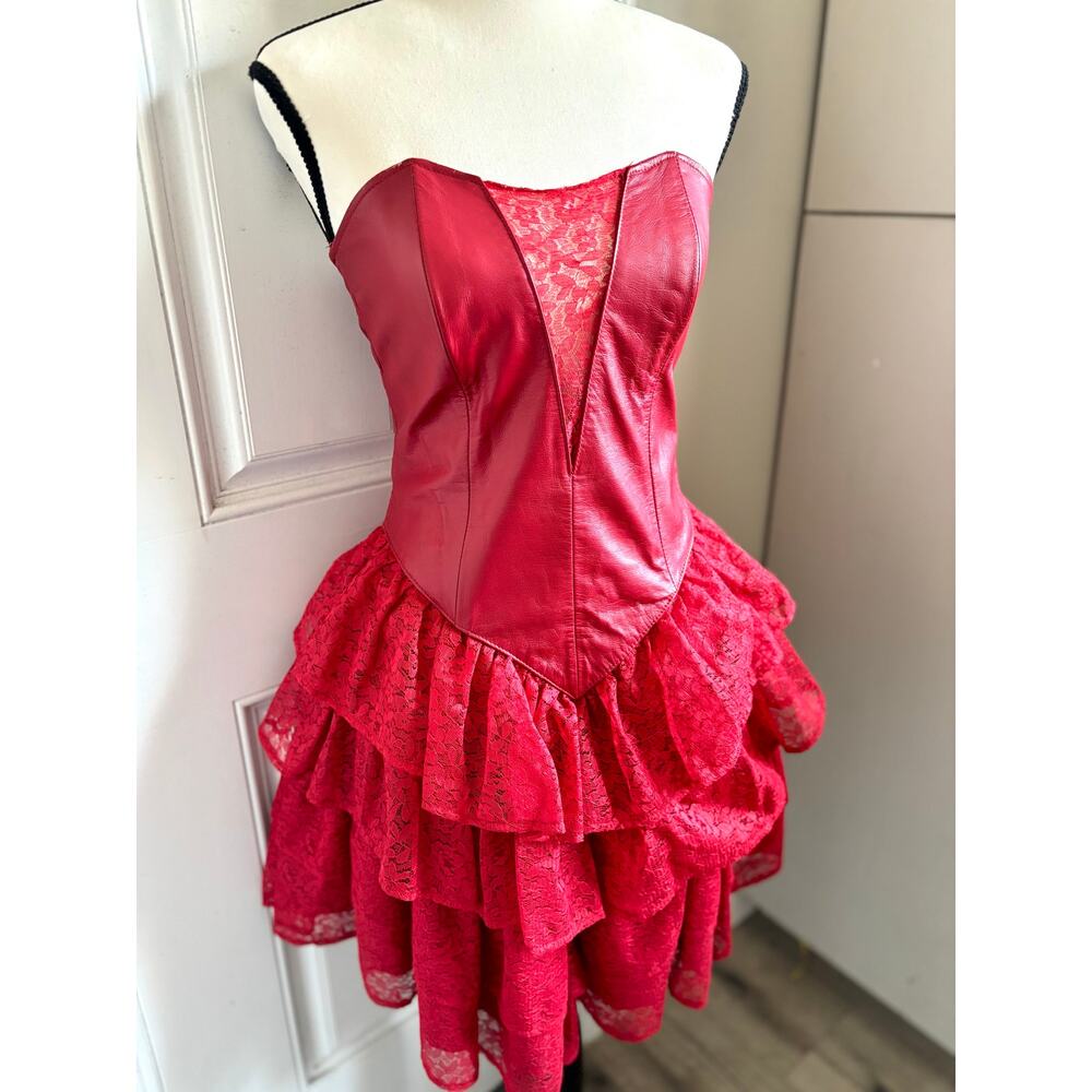 VINTAGE Chia 100% leather corset and lace strapless dress, 80s/90s size 4